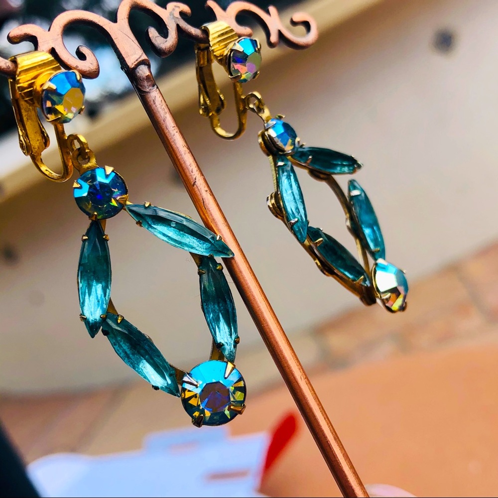 Judy Lee Aqua Marquise +AB Rhinestone Clips